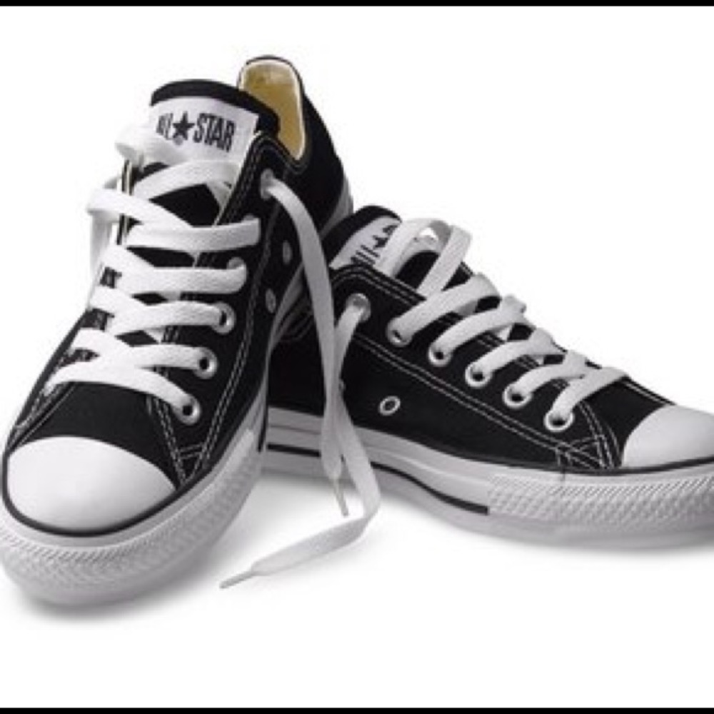 Black Classic Converse